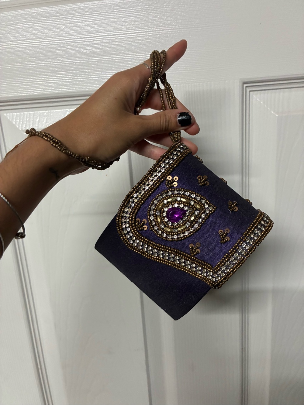 Elegant Beaded Purple Evening Bag with Gold Accents